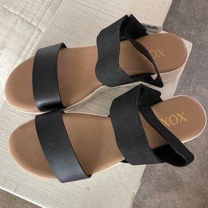 XOXO Black strap sandals